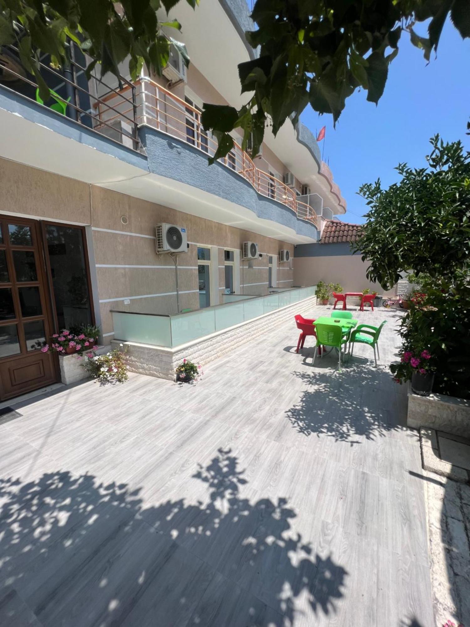 Hotel Villa Flowers Vlore Luaran gambar