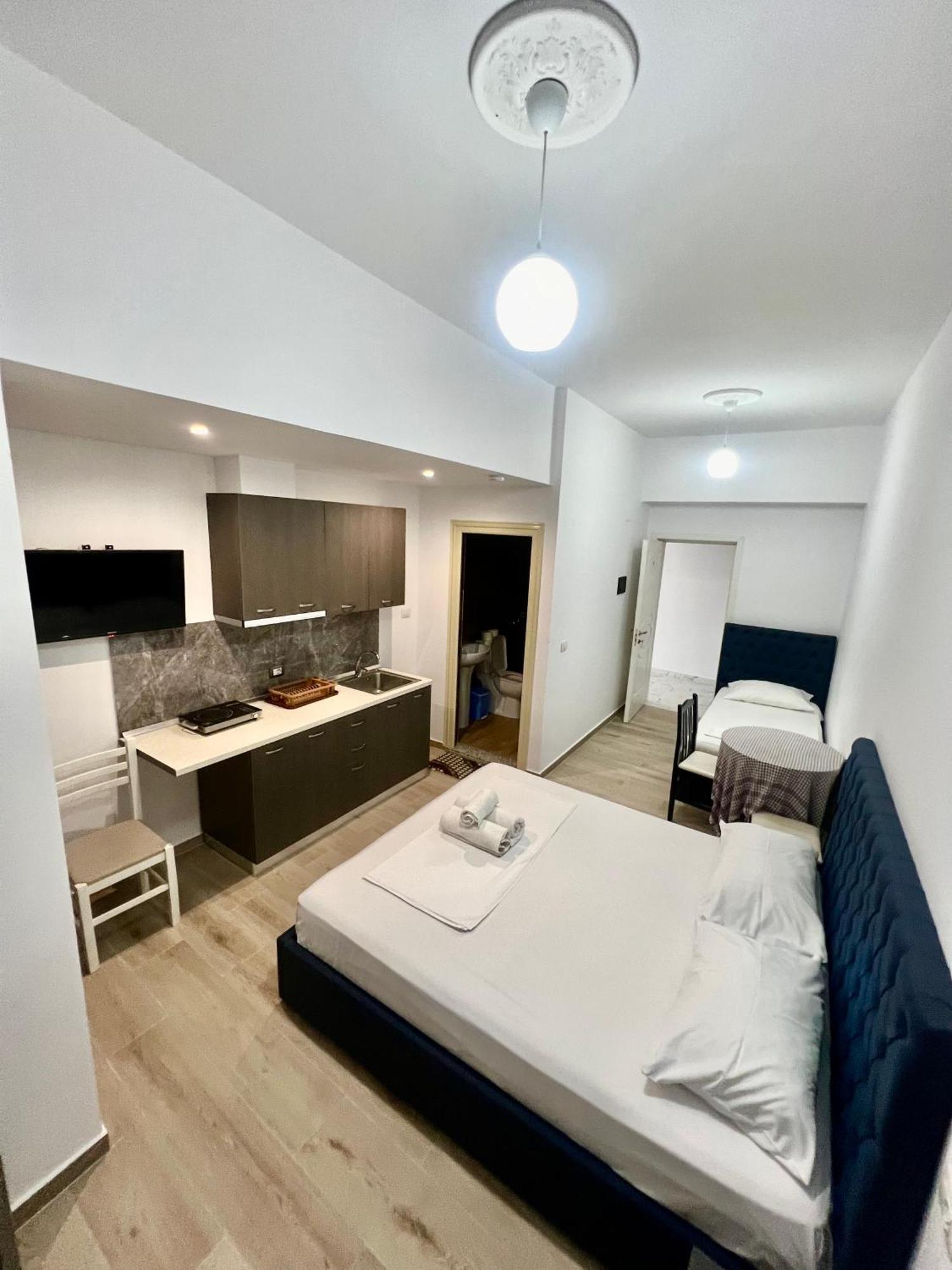 Hotel Villa Flowers Vlore Luaran gambar